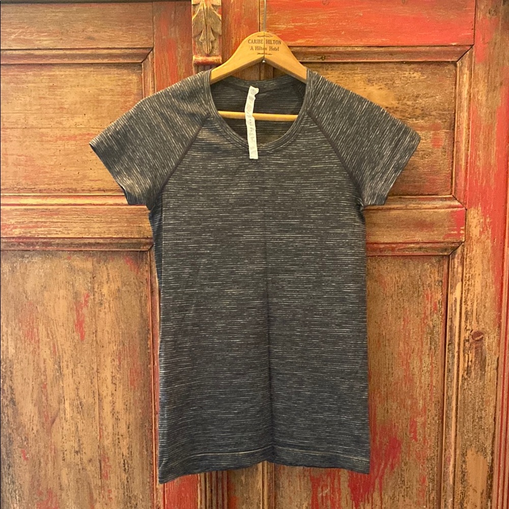 Lululemon Swiftly Tech Short-Sleeve Shirt 2.0